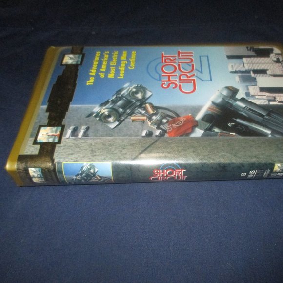 Short Circuit 2 Columbia Tristar Family Collection VHS w/ Clamshell Case - Picture 3 of 8